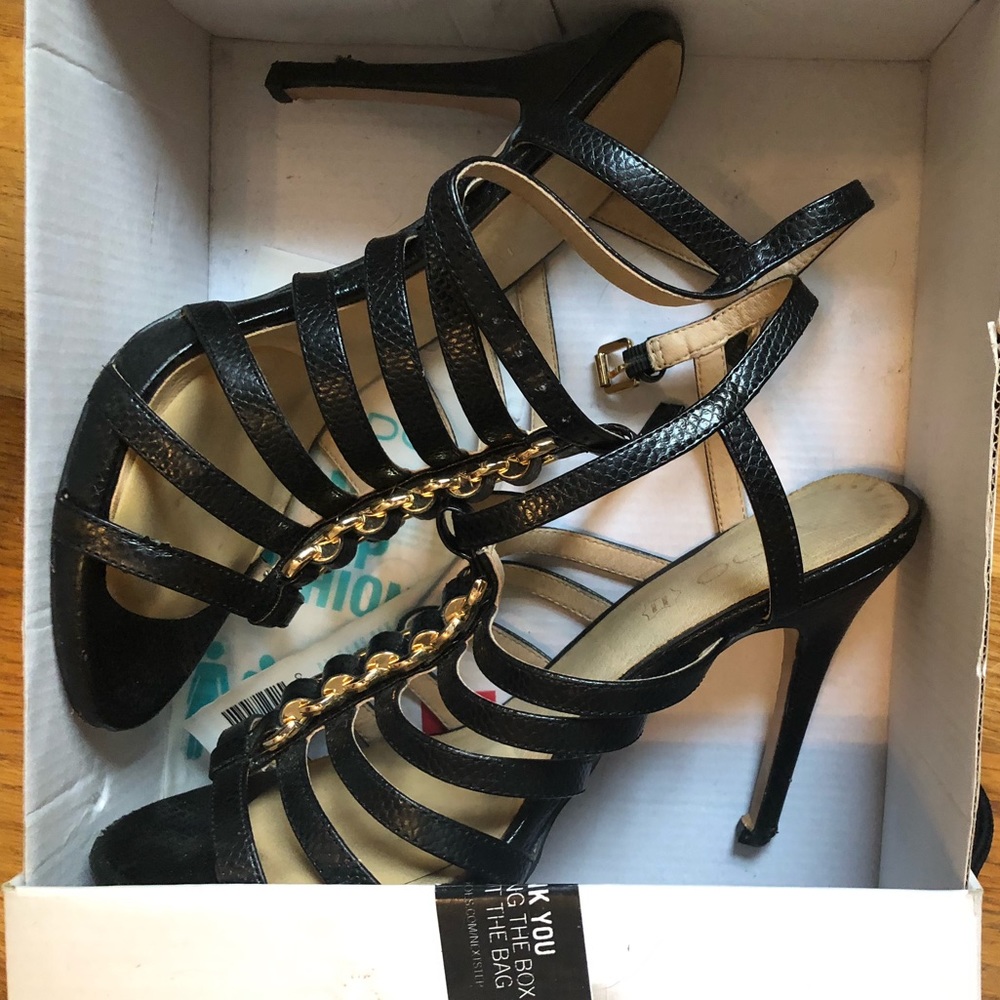 Aldo Black Pumps with gold chain detail